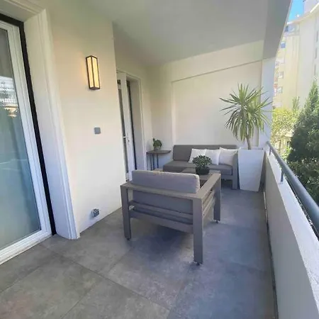 Apartment Cannes. Croaset Plage *
