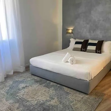 Cannes. Croaset Plage Apartment Cannes